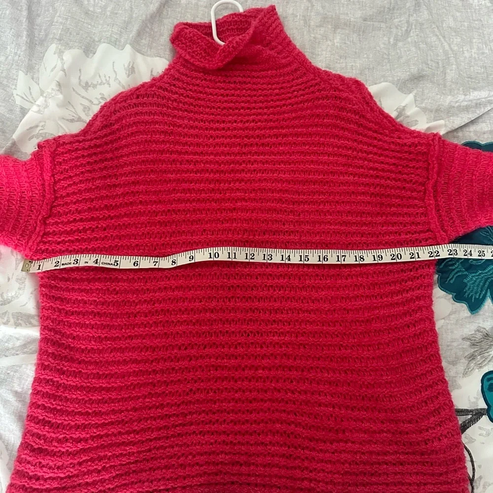 Aerie Turtleneck Loose Fit Sweater Women’s S Neon Pink Knit Pullover